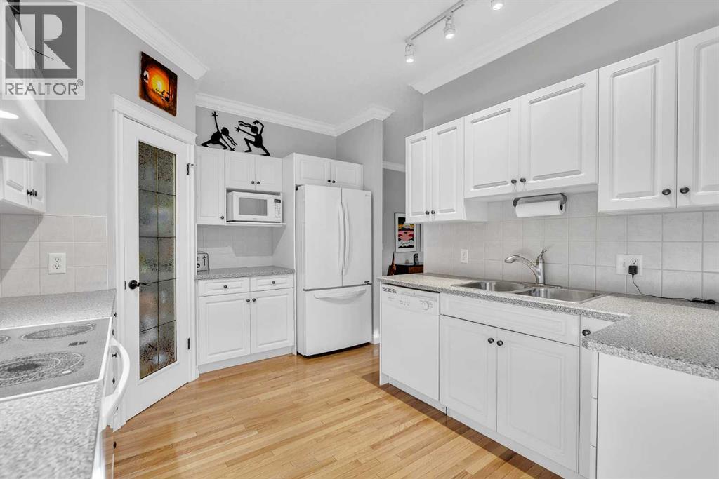 33 Shannon Estates Terrace Sw, Calgary, Alberta  T2Y 4C3 - Photo 23 - A2280542