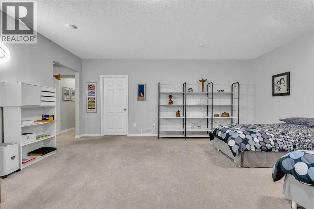 33 Shannon Estates Terrace Sw, Calgary, Alberta  T2Y 4C3 - Photo 38 - A2280542