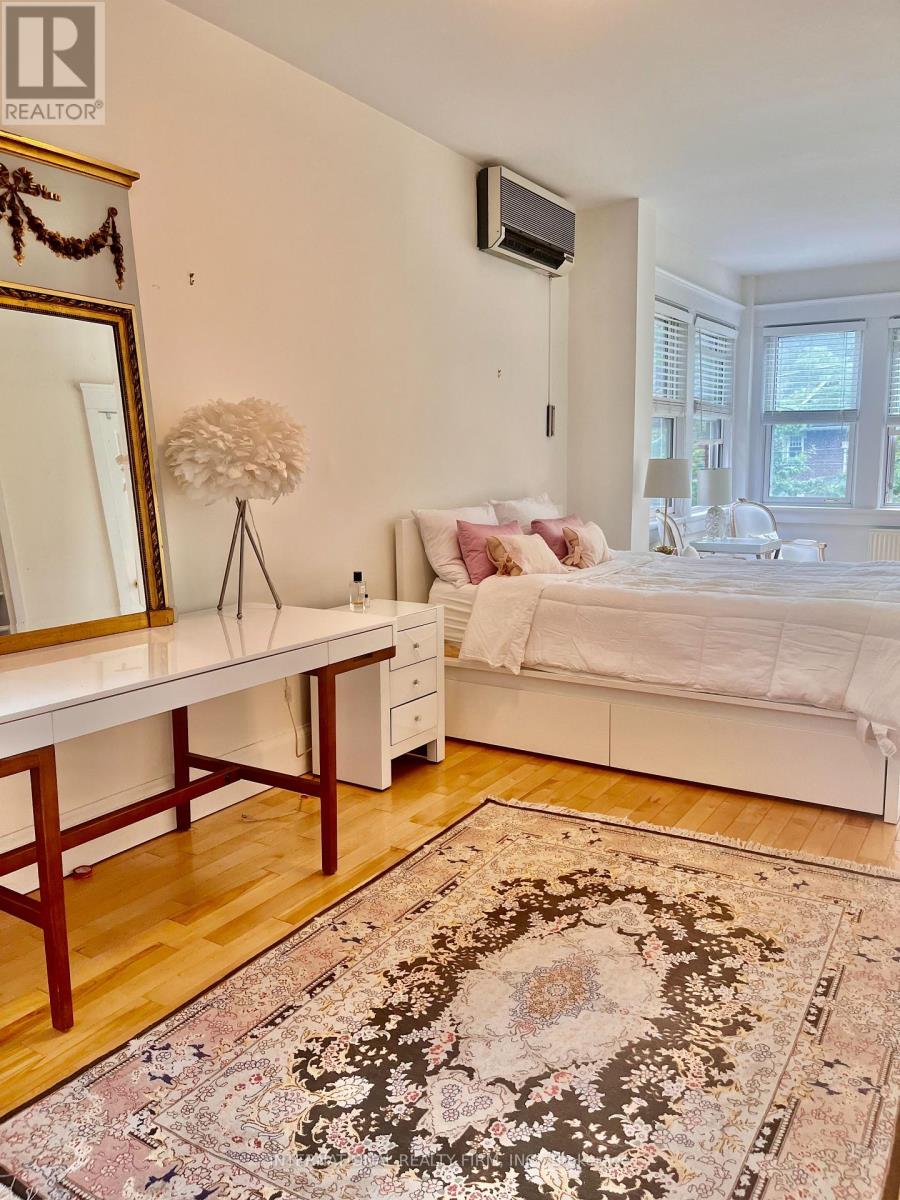 Upper - 220 Rose Park Drive, Toronto (Rosedale-Moore Park), Ontario  M4T 1R5 - Photo 9 - C12767404