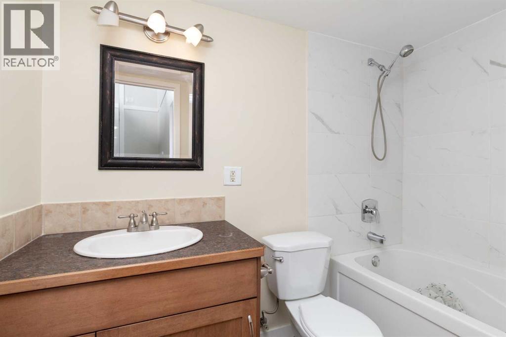 3, 2402 23 Street N, Lethbridge, Alberta  T1H 4R7 - Photo 18 - A2281642