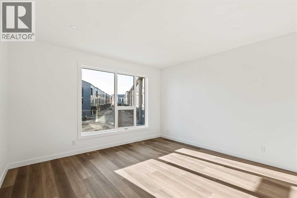 2533 Sovereign Crescent Sw, Calgary, Alberta  T3C 3Y3 - Photo 11 - A2279495