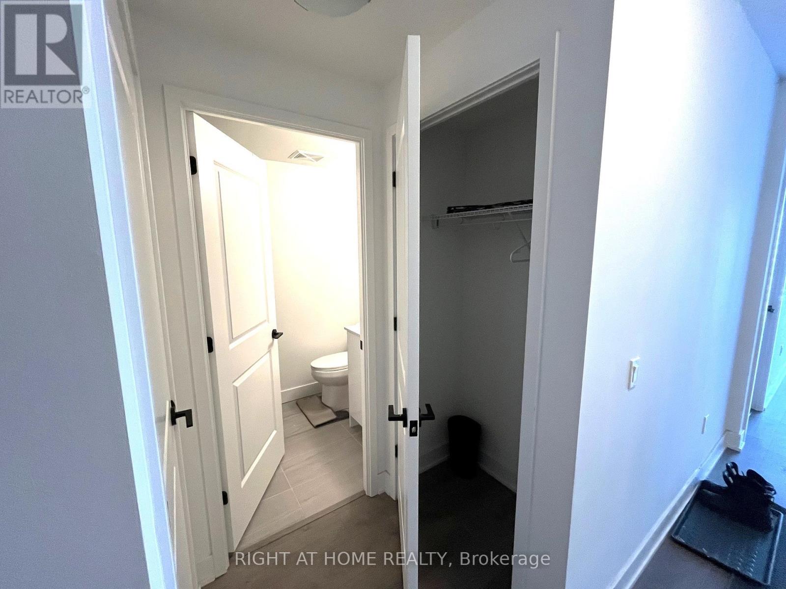 212 - 2343 Khalsa Gate, Oakville, Ontario  L6M 5R6 - Photo 6 - W12748848