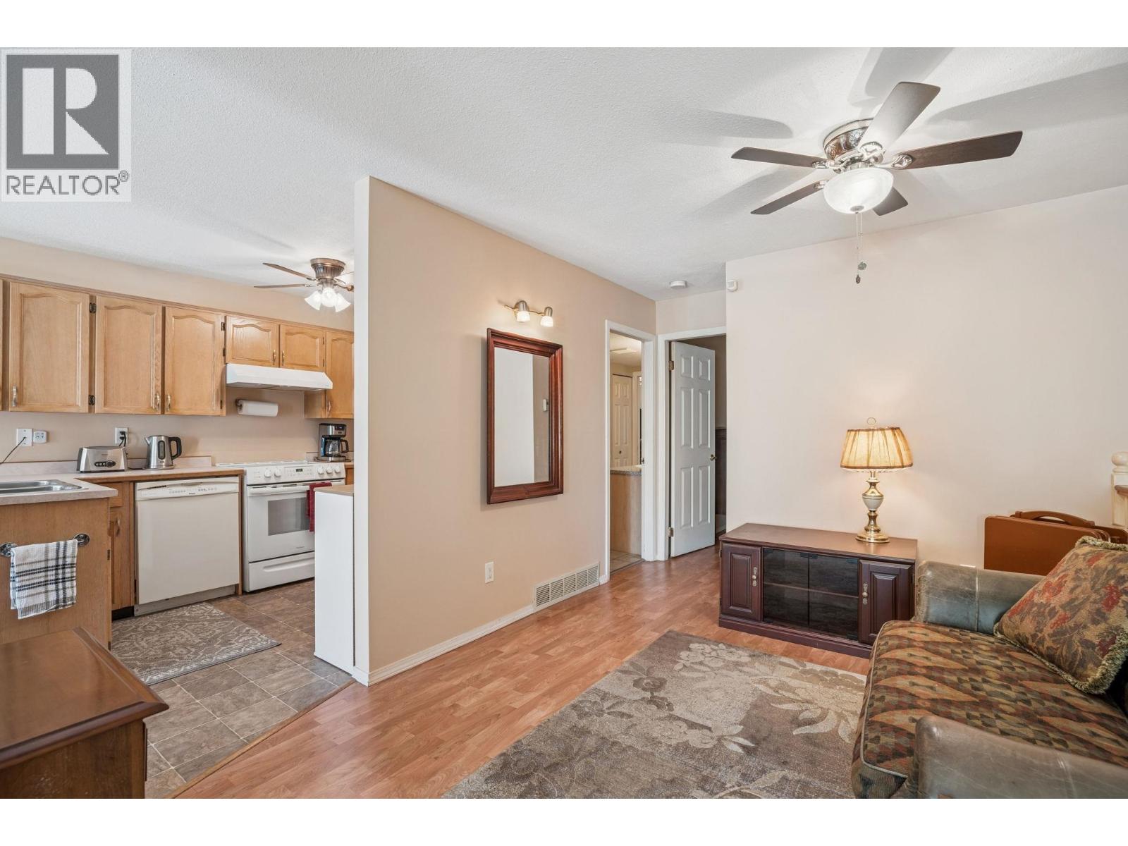 402 11726 225 Street, Maple Ridge, British Columbia  V2X 6E4 - Photo 3 - R3087691