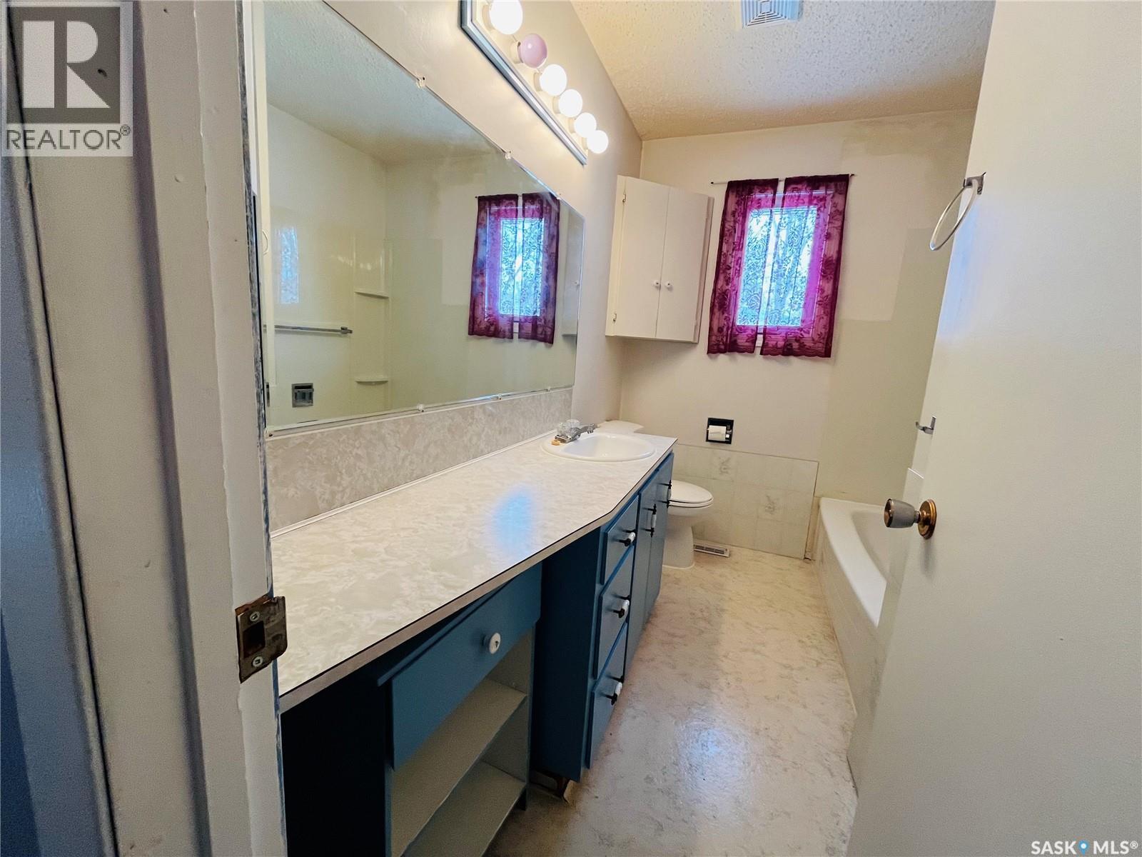 500 Reed Street, Morse, Saskatchewan  S0H 3C0 - Photo 11 - SK025602