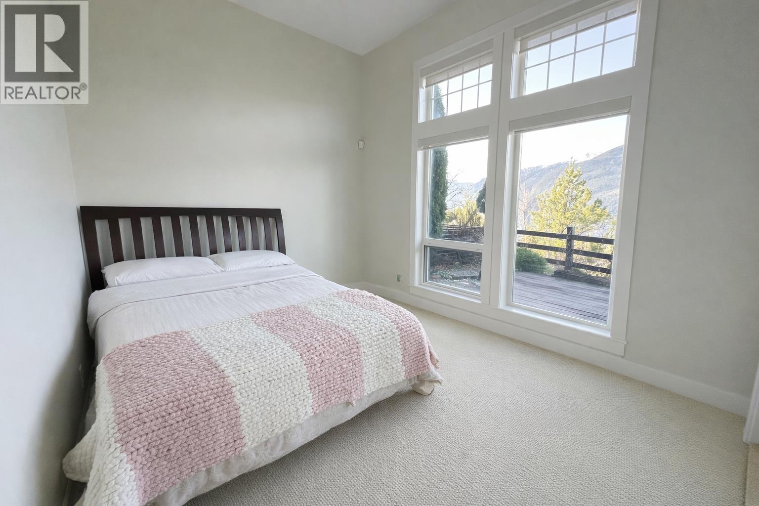 700 Ocean Crest Drive, Furry Creek, British Columbia  V8B 1A3 - Photo 15 - R3087611