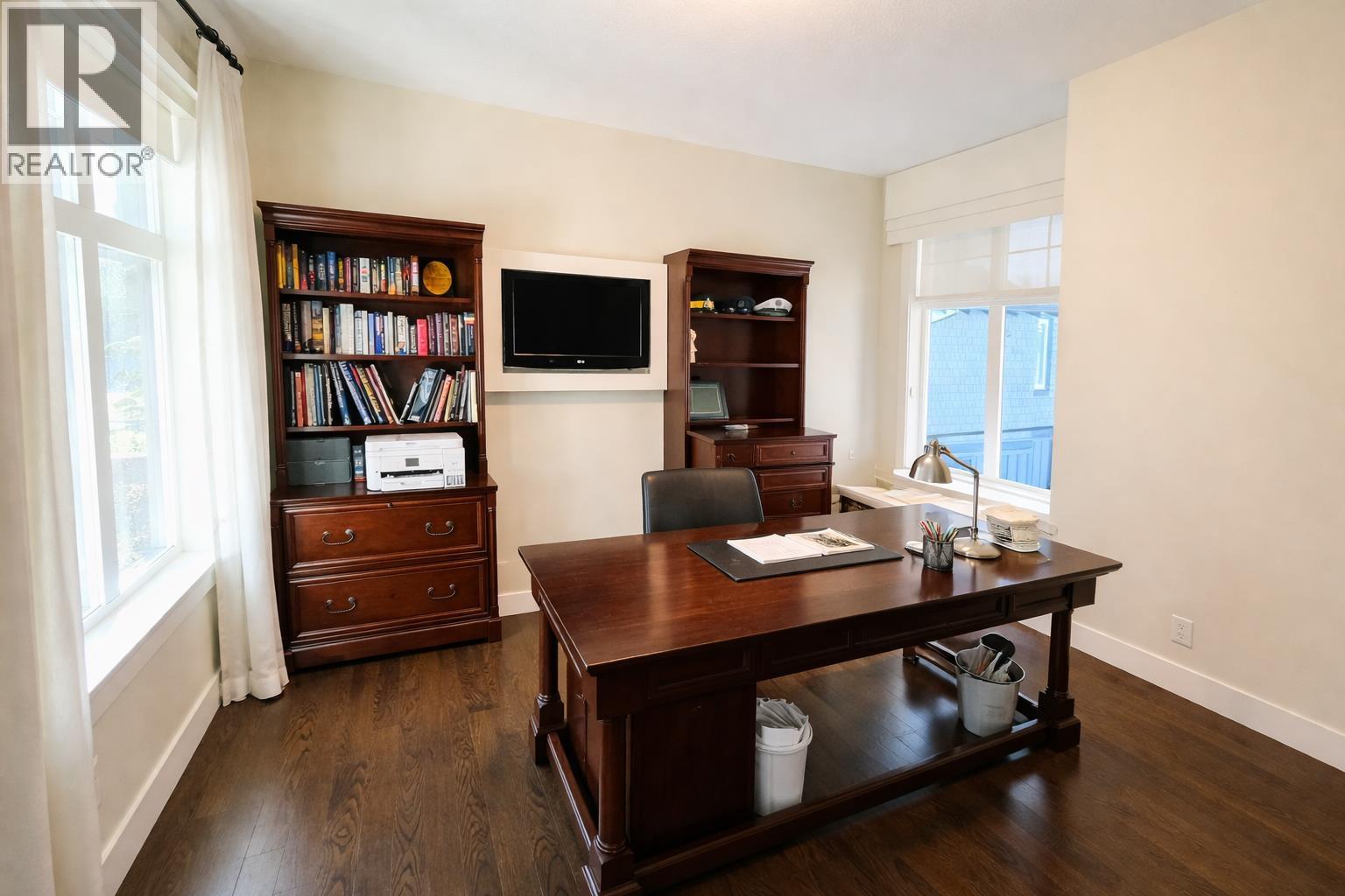 700 Ocean Crest Drive, Furry Creek, British Columbia  V8B 1A3 - Photo 4 - R3087611