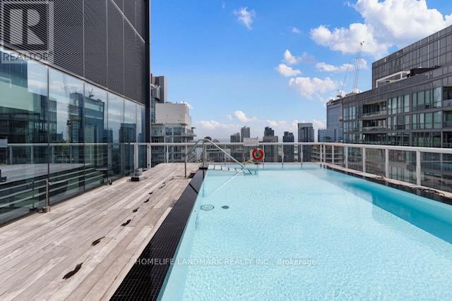 1602 - 11 Charlotte Street, Toronto, Ontario  M5V 0M6 - Photo 4 - C12769250