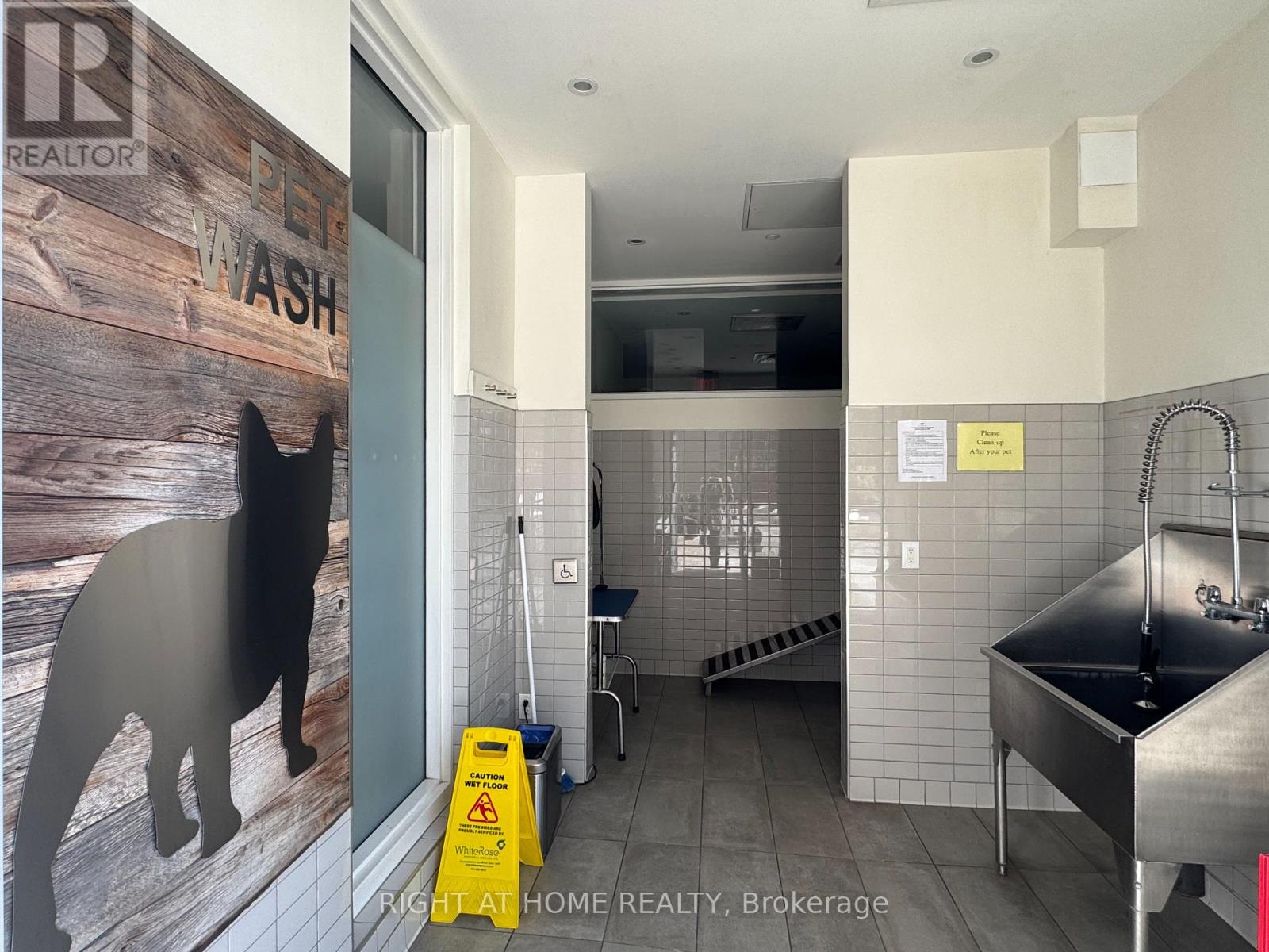 108 - 1830 Bloor Street W, Toronto (High Park North), Ontario  M6P 0A2 - Photo 23 - W12759296