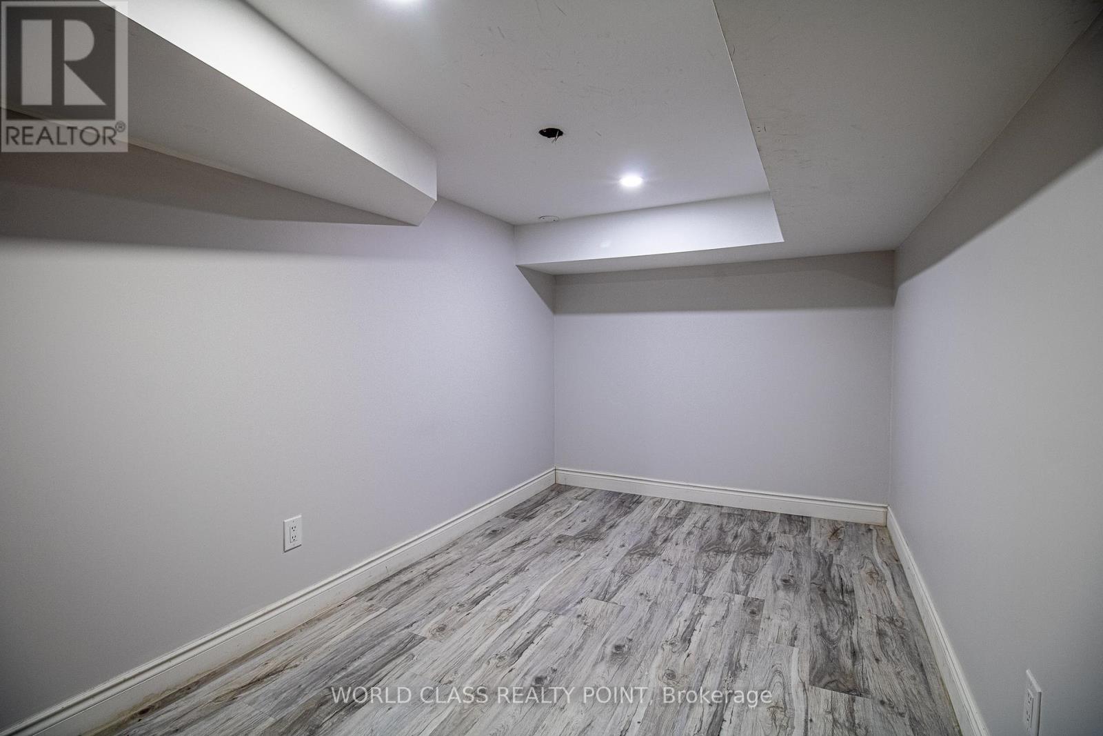 4 Hashmi Place, Brampton, Ontario  L6Y 6K1 - Photo 15 - W12769258