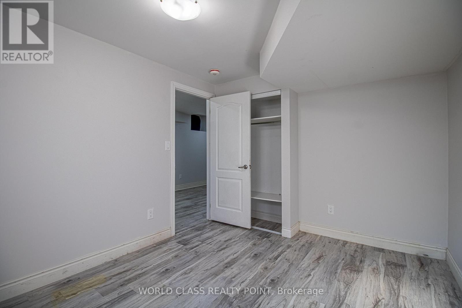 4 Hashmi Place, Brampton, Ontario  L6Y 6K1 - Photo 6 - W12769258