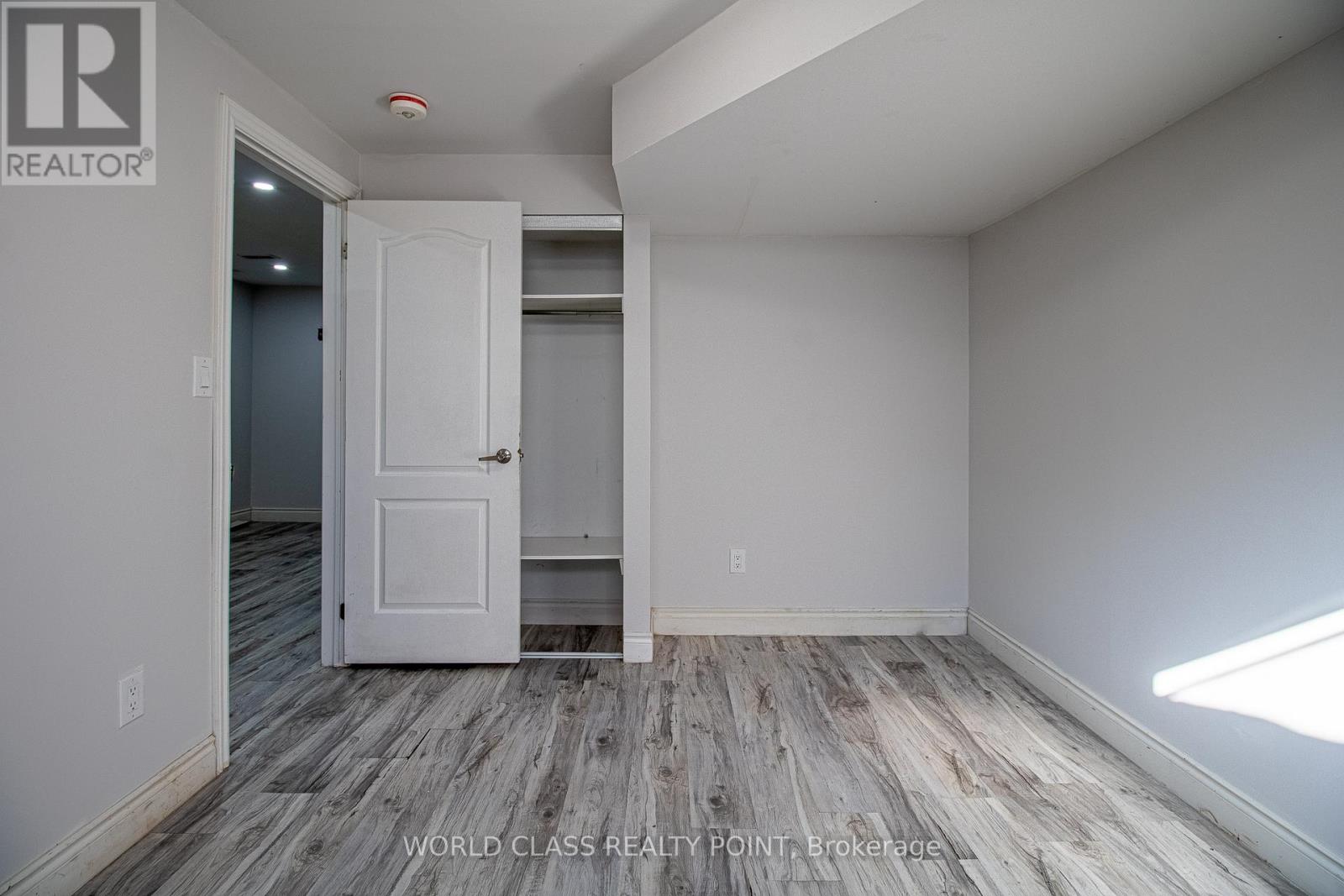 4 Hashmi Place, Brampton, Ontario  L6Y 6K1 - Photo 7 - W12769258