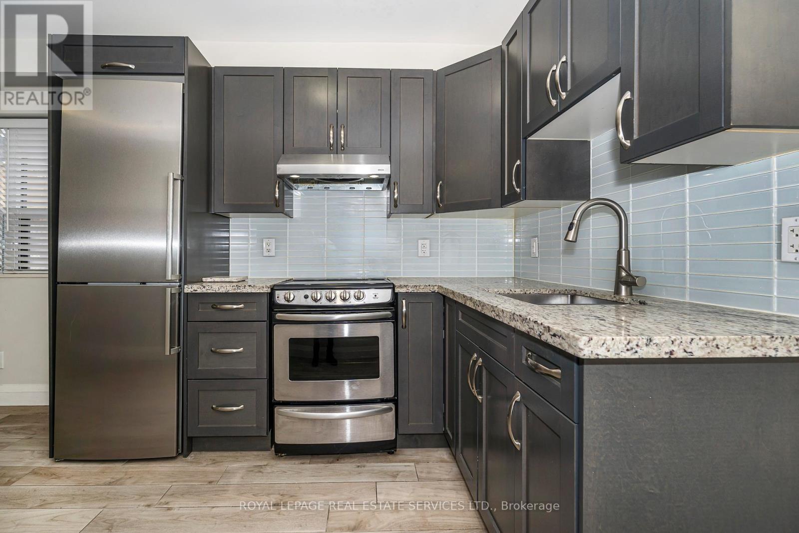 2 - 2637 Keele Street, Toronto, Ontario  M6L 2P2 - Photo 6 - W12769270
