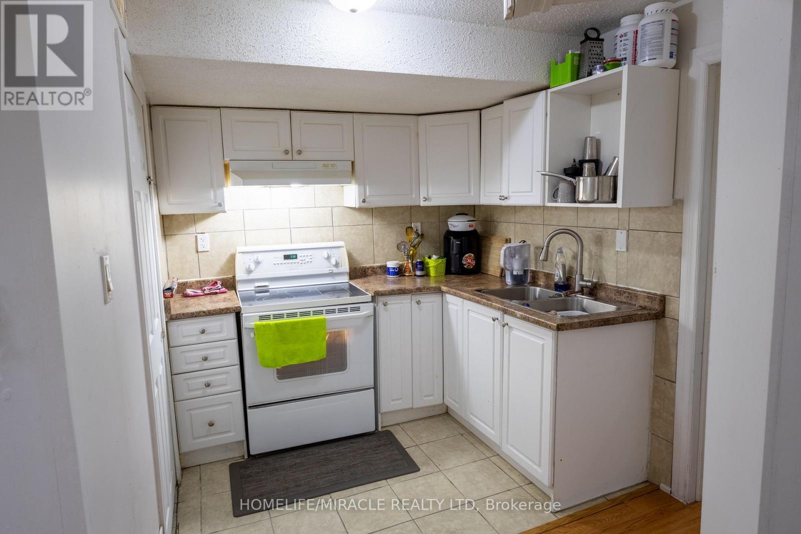 2 Santa Anita Court, Brampton, Ontario  L6Y 4P8 - Photo 35 - W12769286