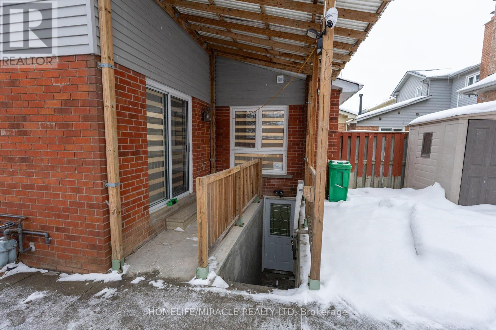 2 Santa Anita Court, Brampton, Ontario  L6Y 4P8 - Photo 41 - W12769286