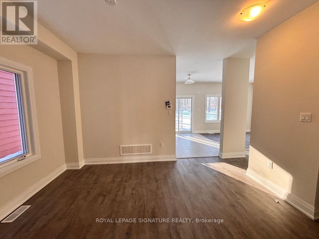 115 Mceachern Lane, Gravenhurst, Ontario  P1P 0H8 - Photo 3 - X12769262