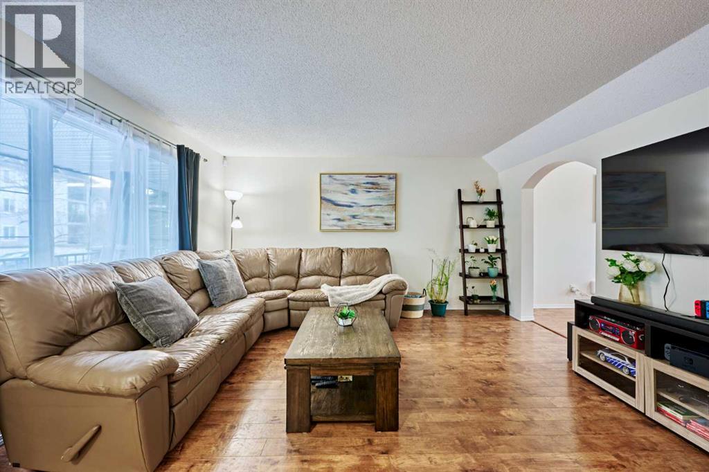 2366 Eversyde Avenue Sw, Calgary, Alberta  T2Y 4X6 - Photo 6 - A2283909