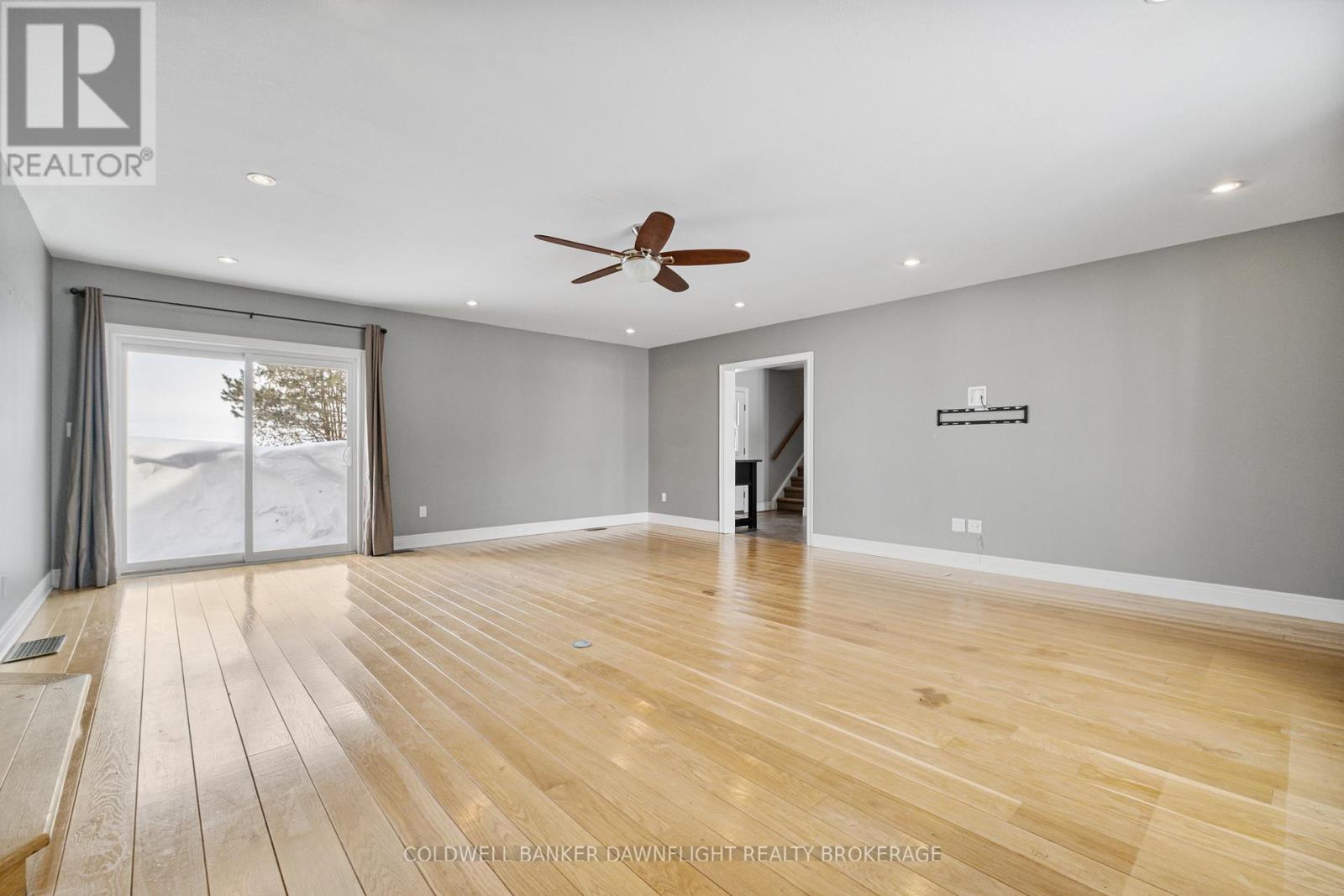 70129 Evergreen Line, South Huron, Ontario  N0M 1S5 - Photo 9 - X12766314