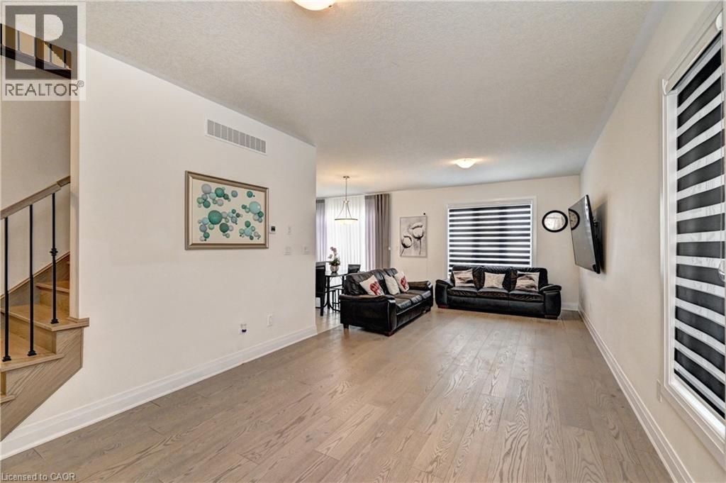 520 Nathalie Crescent, Kitchener, Ontario  N2E 0H8 - Photo 6 - 40803757