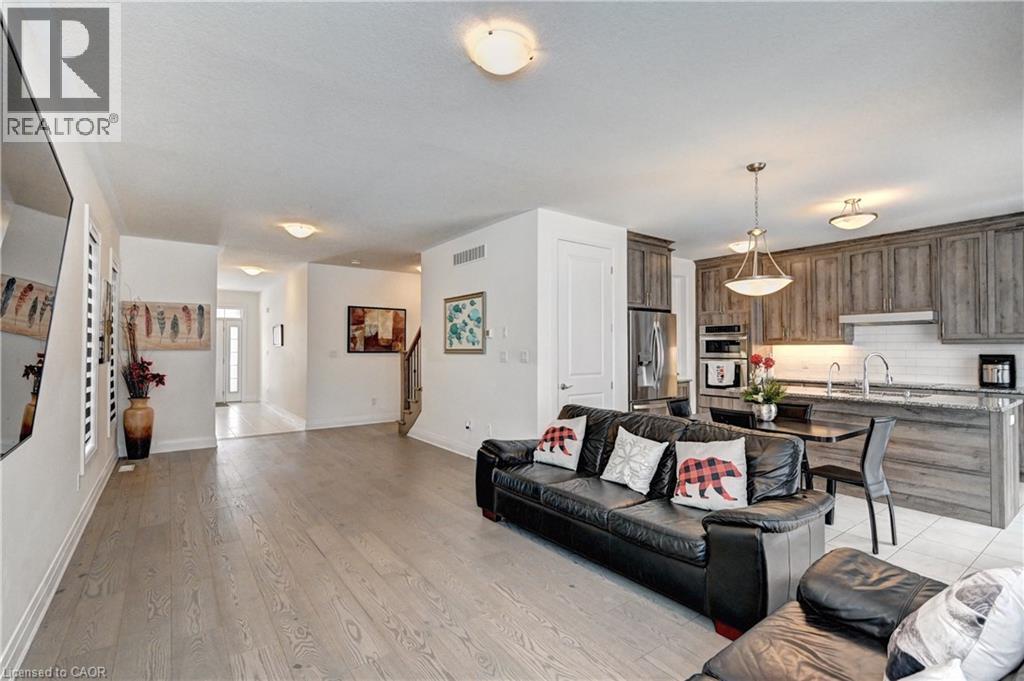 520 Nathalie Crescent, Kitchener, Ontario  N2E 0H8 - Photo 7 - 40803757