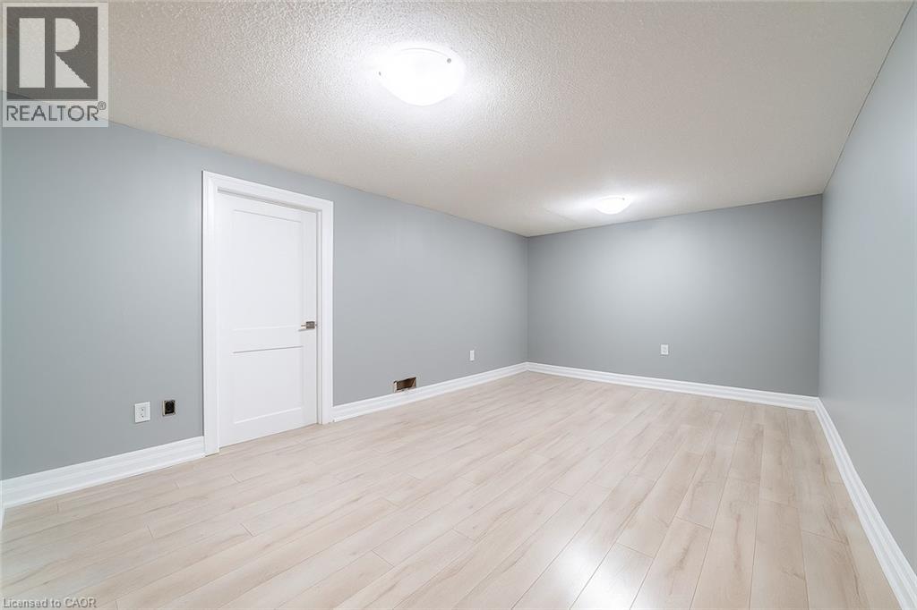 1011 White Oak Drive Unit# 2, Burlington, Ontario  L7T 2L3 - Photo 28 - 40803696