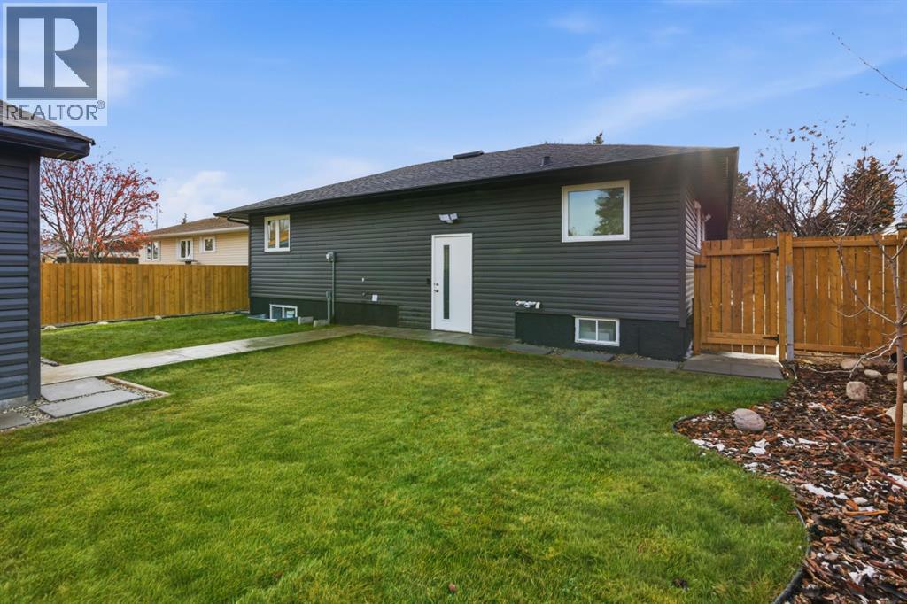 11039 Brae Road Sw, Calgary, Alberta  T2W 1E2 - Photo 5 - A2284292