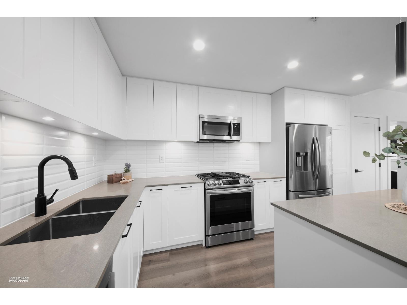 A206 20018 83a Avenue, Langley, British Columbia  V2Y 3P2 - Photo 5 - R3082995