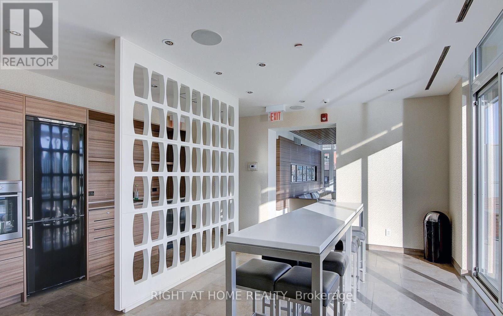 307 - 75 St Nicholas Street, Toronto, Ontario  M4Y 0A5 - Photo 21 - C12769332