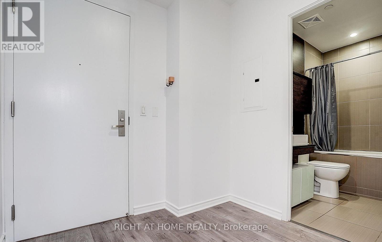 307 - 75 St Nicholas Street, Toronto, Ontario  M4Y 0A5 - Photo 5 - C12769332