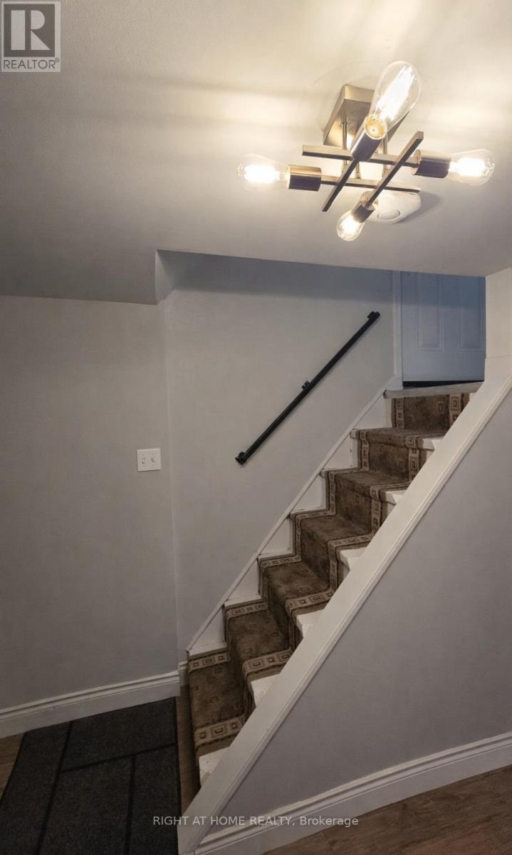 6 THORNCROFT CRESCENT, ajax (south east), Ontario