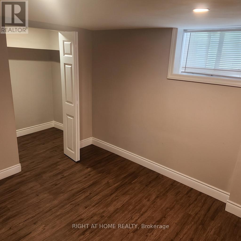 6 Thorncroft Crescent, Ajax, Ontario  L1S 2S2 - Photo 3 - E12769298