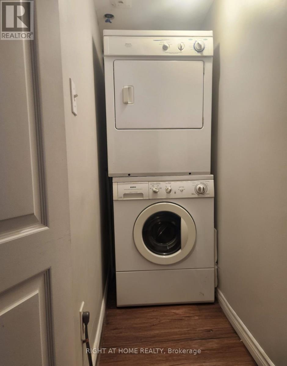 6 Thorncroft Crescent, Ajax, Ontario  L1S 2S2 - Photo 4 - E12769298