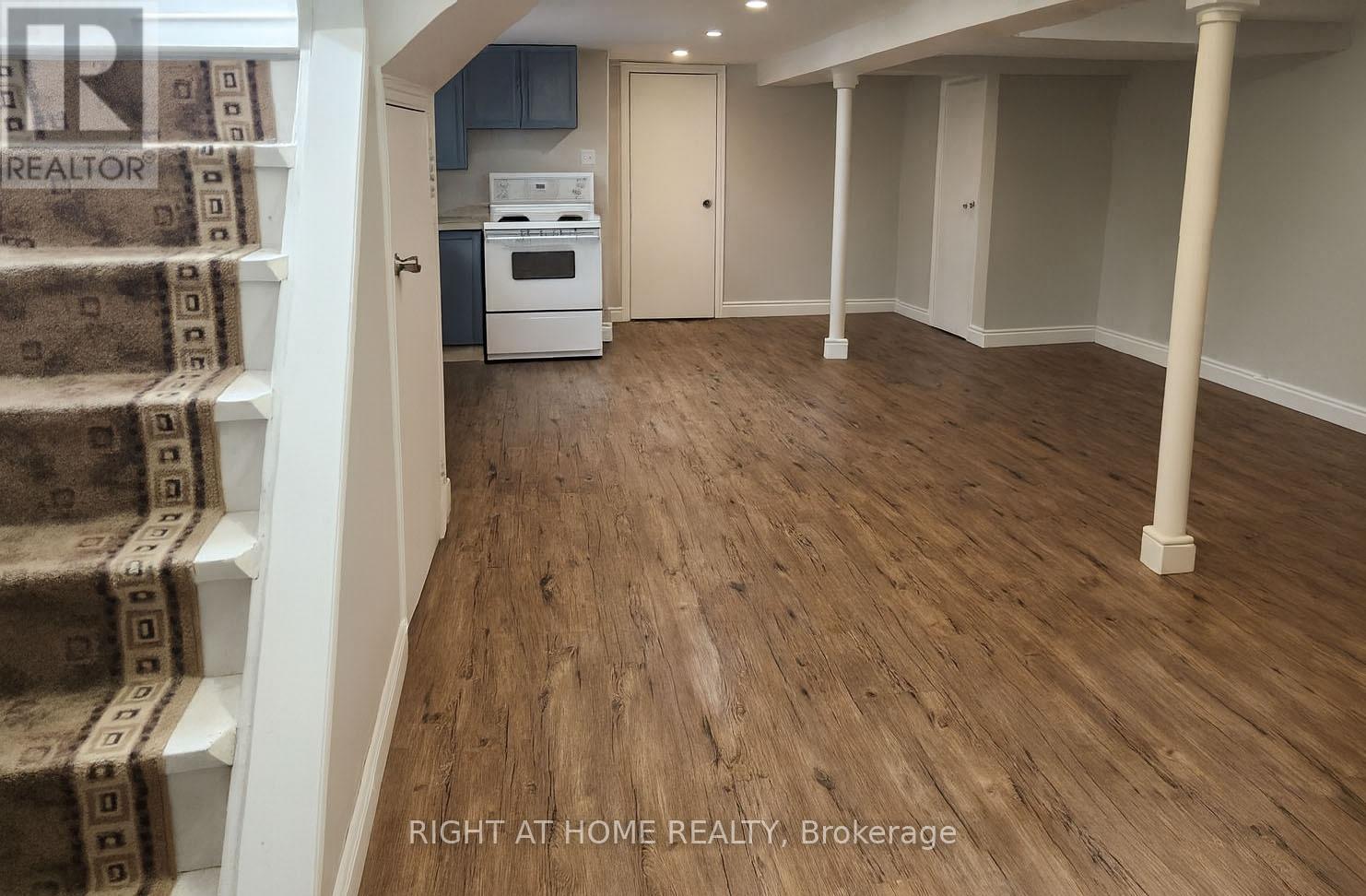 6 Thorncroft Crescent, Ajax, Ontario  L1S 2S2 - Photo 5 - E12769298