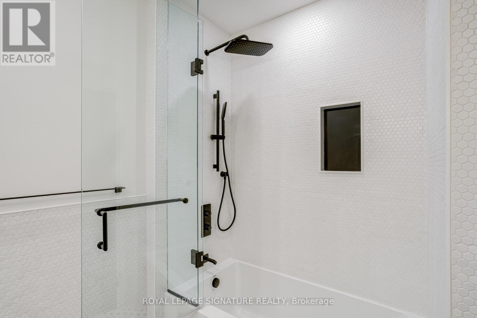 Lower Level - 27 Scotland Road, Toronto, Ontario  M1S 1L5 - Photo 14 - E12769340