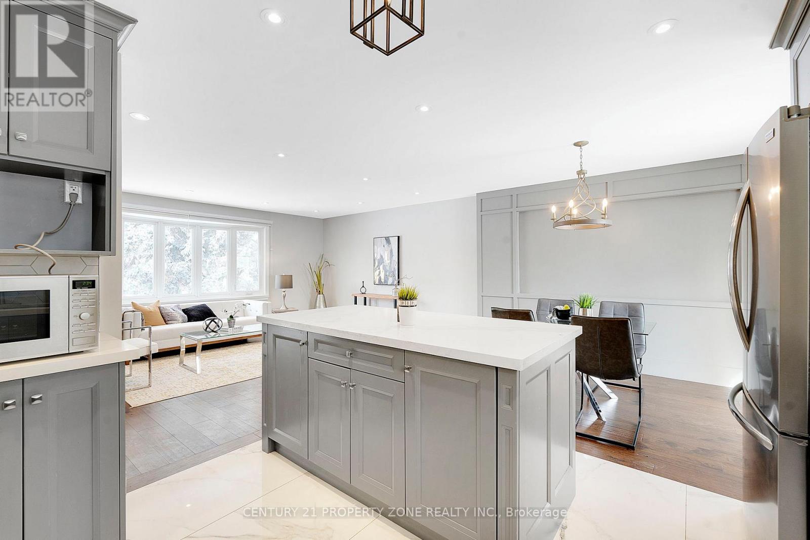 242 Slater Crescent, Oakville, Ontario  L6K 2C8 - Photo 12 - W12769292