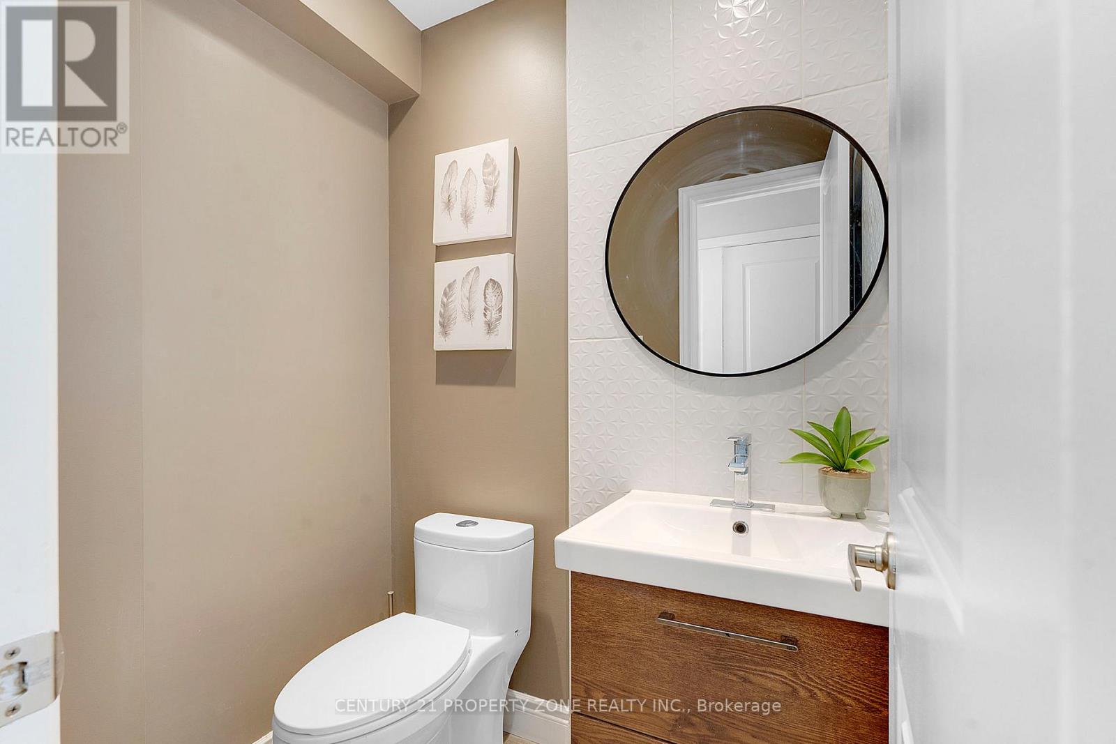 242 Slater Crescent, Oakville, Ontario  L6K 2C8 - Photo 17 - W12769292