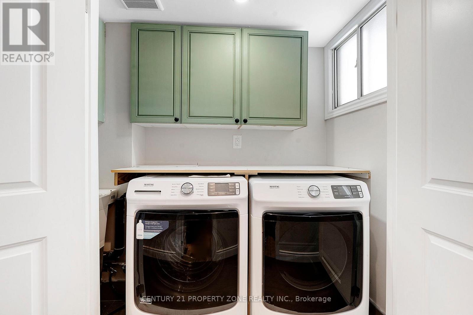 242 Slater Crescent, Oakville, Ontario  L6K 2C8 - Photo 18 - W12769292