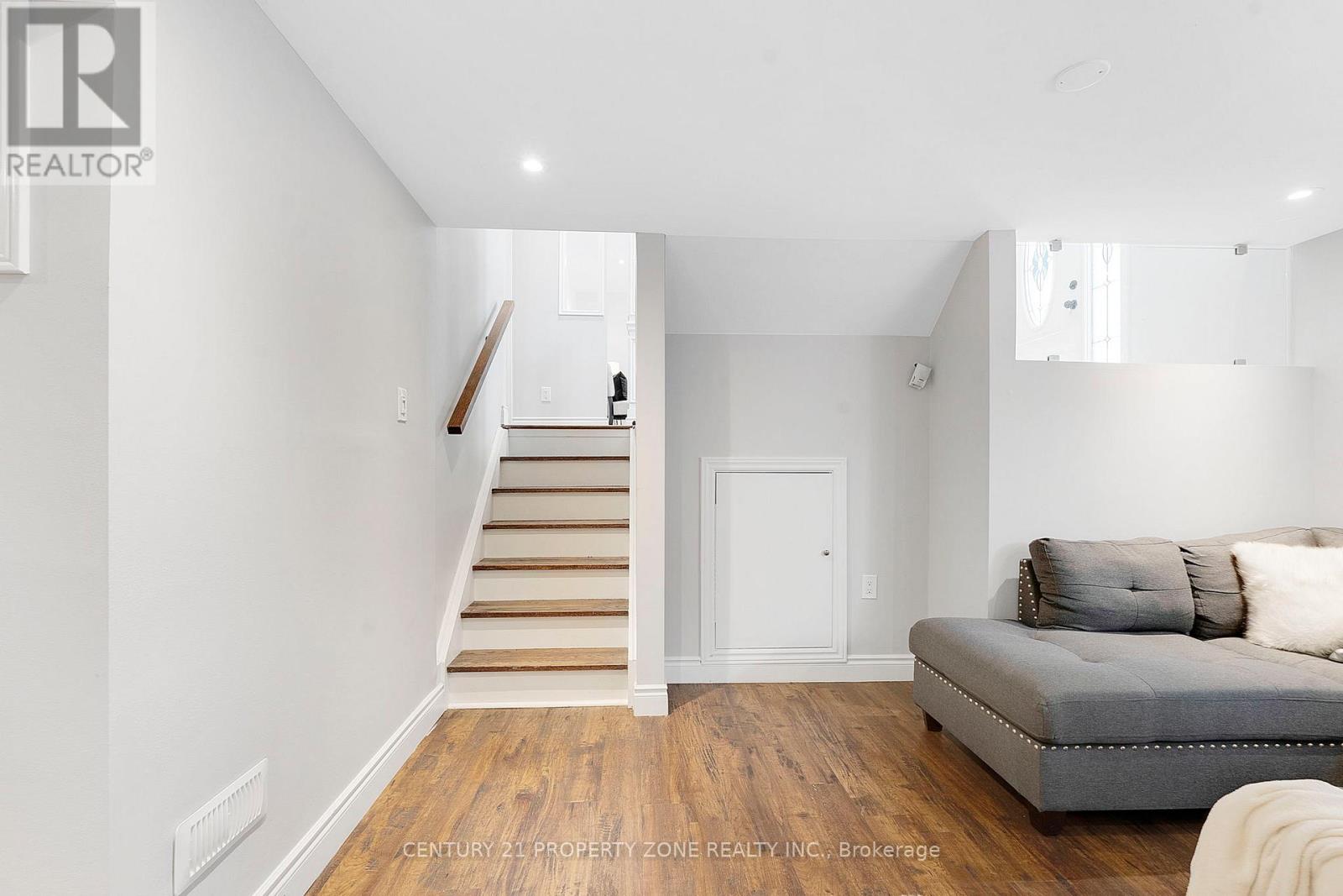 242 Slater Crescent, Oakville, Ontario  L6K 2C8 - Photo 28 - W12769292