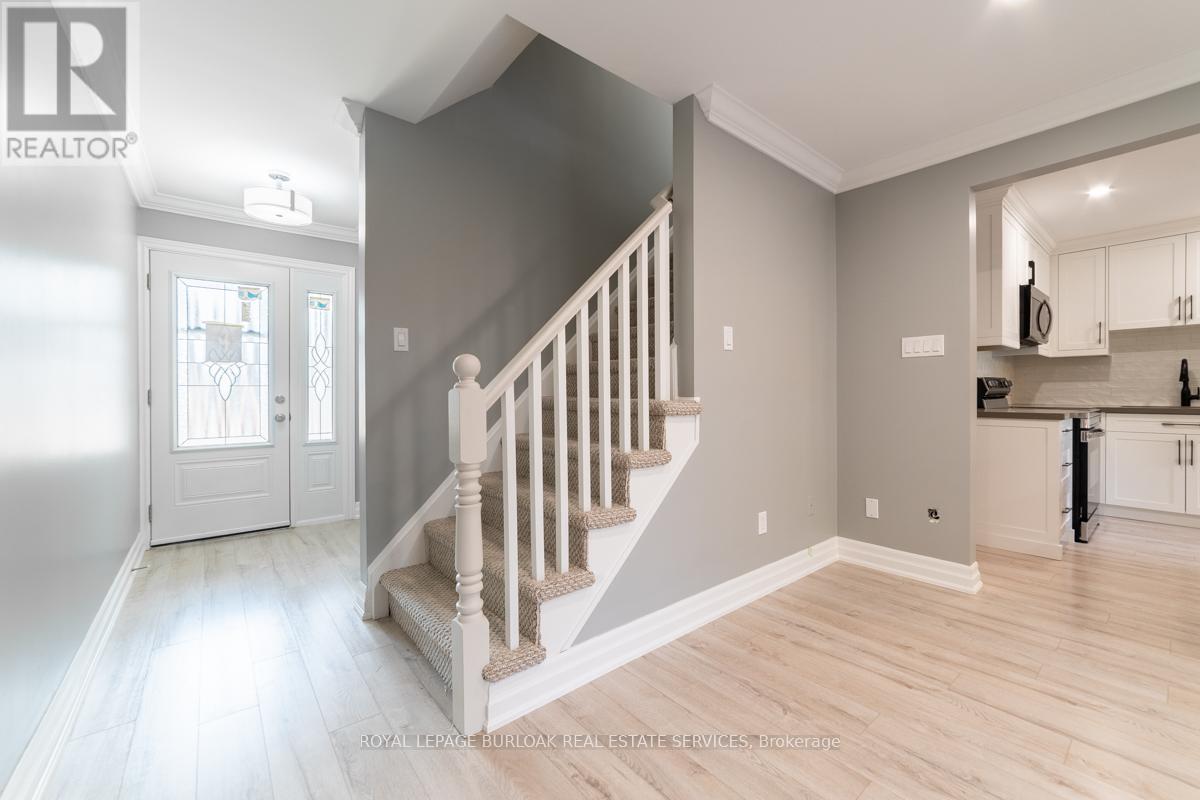 2 - 1011 White Oak Drive, Burlington, Ontario  L7T 2L3 - Photo 13 - W12769354