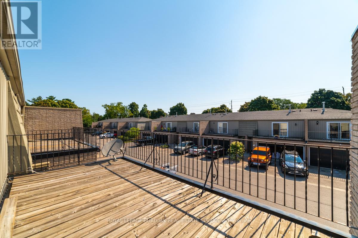 2 - 1011 White Oak Drive, Burlington, Ontario  L7T 2L3 - Photo 18 - W12769354