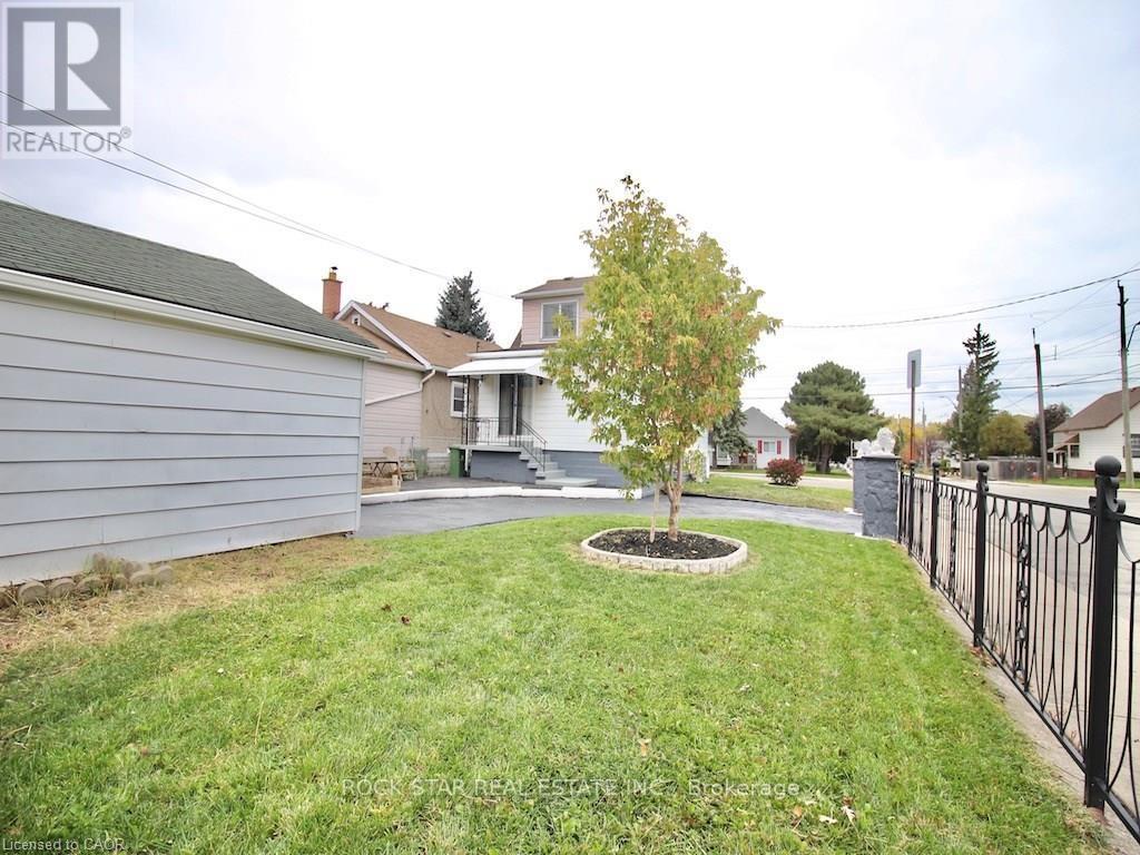 1198 Dunsmure Road, Hamilton, Ontario  L8H 1L2 - Photo 22 - X12769304