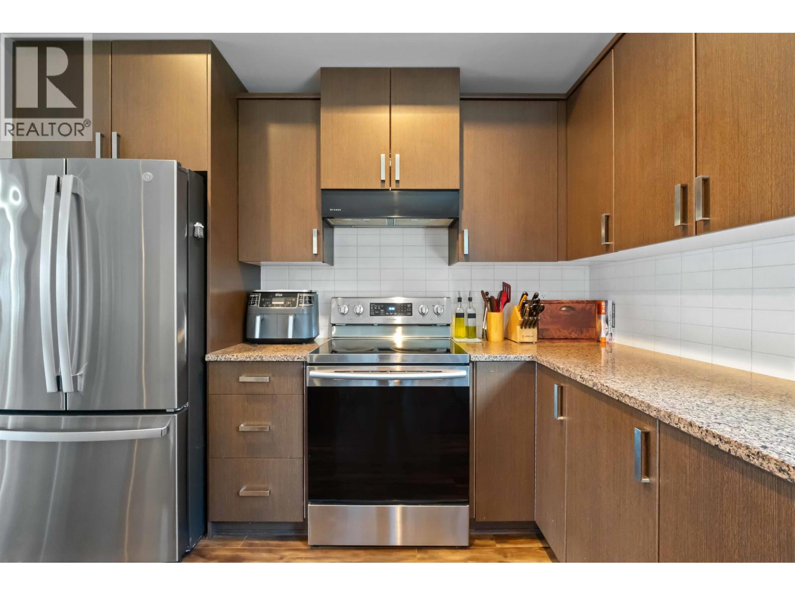 10750 Beecham Place, Maple Ridge, British Columbia  V2W 0E9 - Photo 11 - R3083498