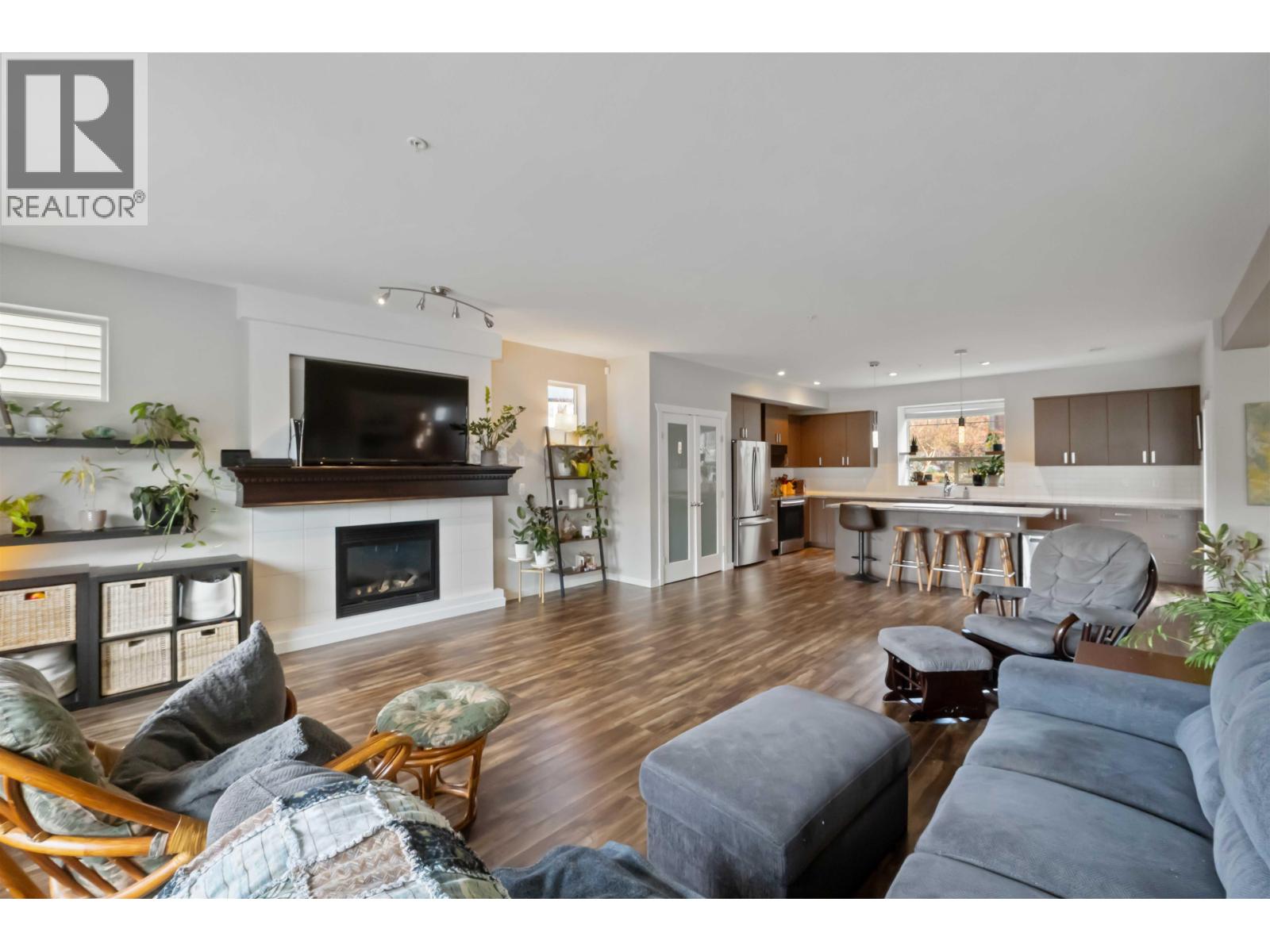 10750 Beecham Place, Maple Ridge, British Columbia  V2W 0E9 - Photo 3 - R3083498