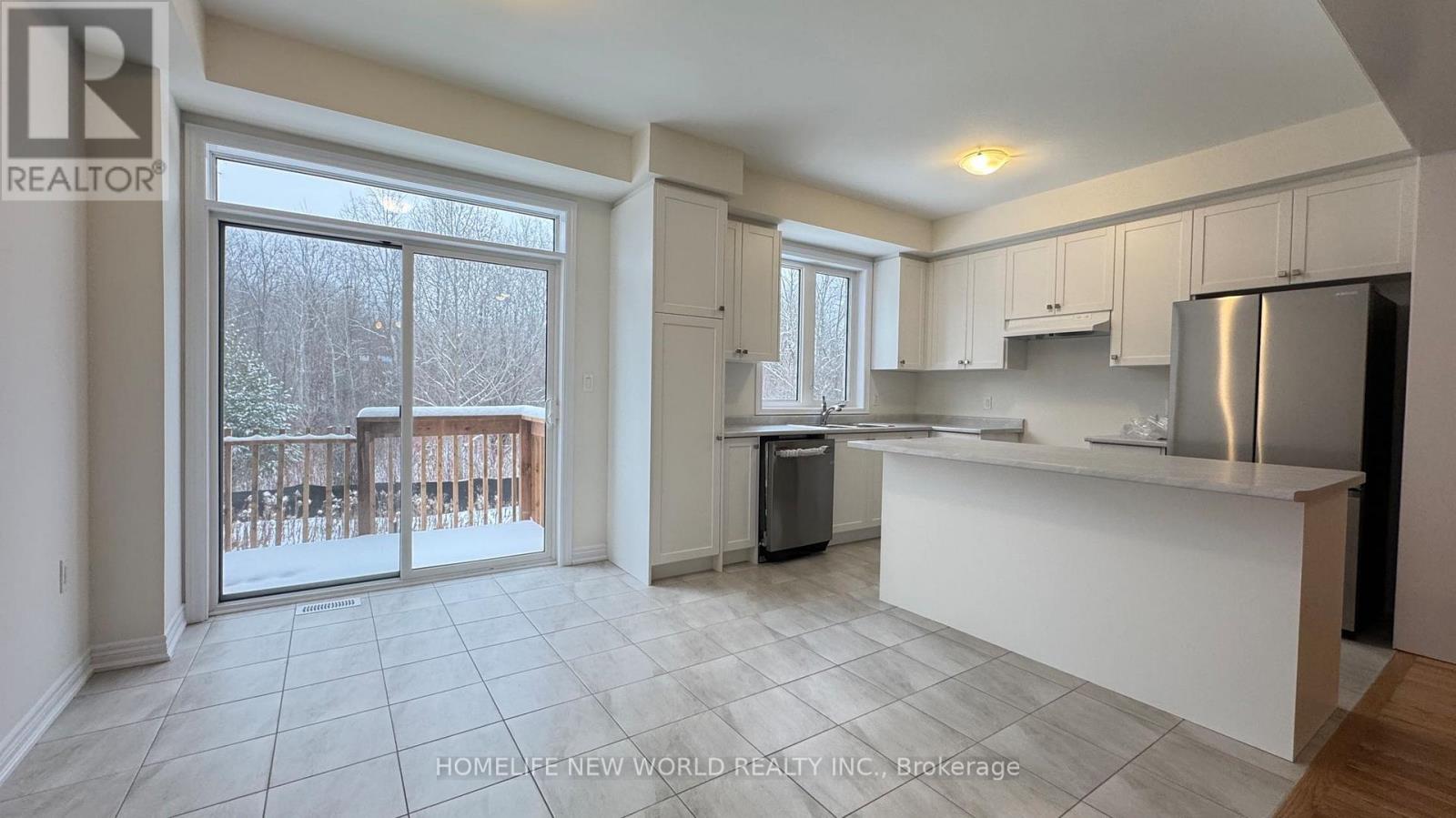 2865 Albatross Way, Pickering, Ontario  L1X 0P6 - Photo 7 - E12769374