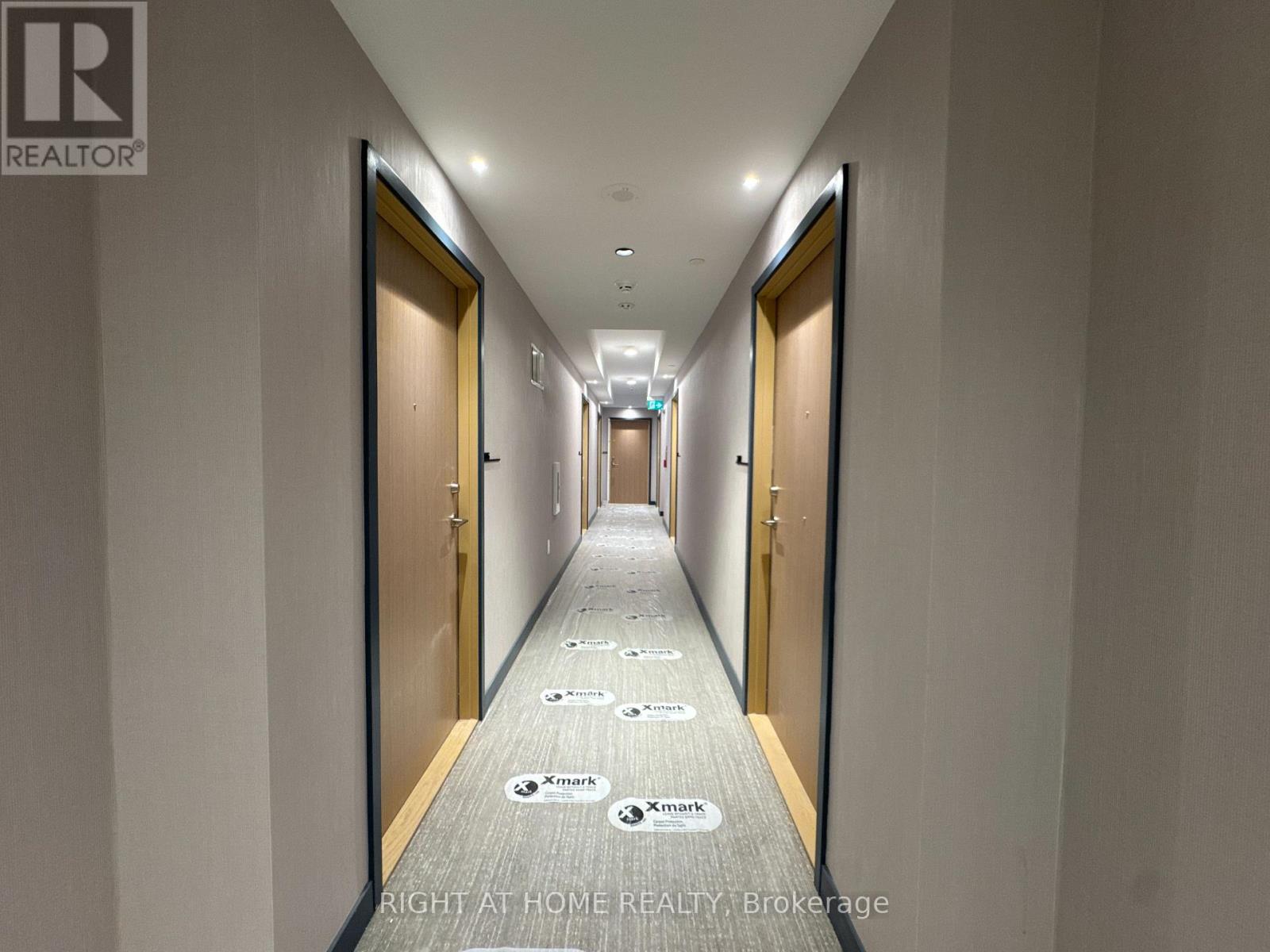 2008 - 395 Square One Drive, Mississauga, Ontario  L5B 0P6 - Photo 10 - W12769372