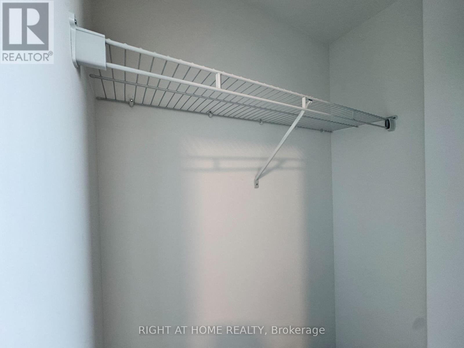 2008 - 395 Square One Drive, Mississauga, Ontario  L5B 0P6 - Photo 31 - W12769372