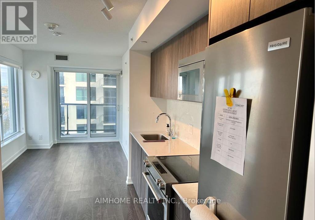 804 - 30 Samuel Wood Way, Toronto, Ontario  M9B 0C9 - Photo 2 - W12769376