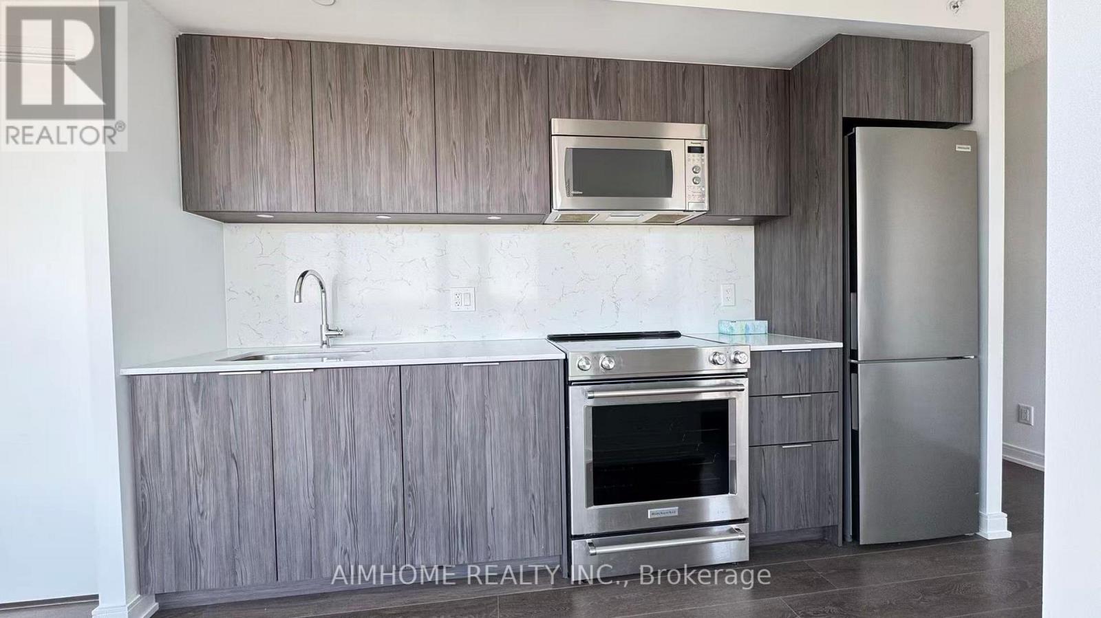 804 - 30 Samuel Wood Way, Toronto, Ontario  M9B 0C9 - Photo 3 - W12769376