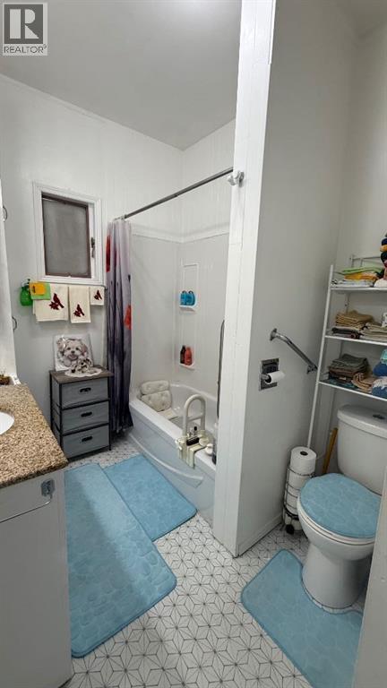 319 5 Avenue W, Hanna, Alberta  T0J 1P0 - Photo 9 - A2273514