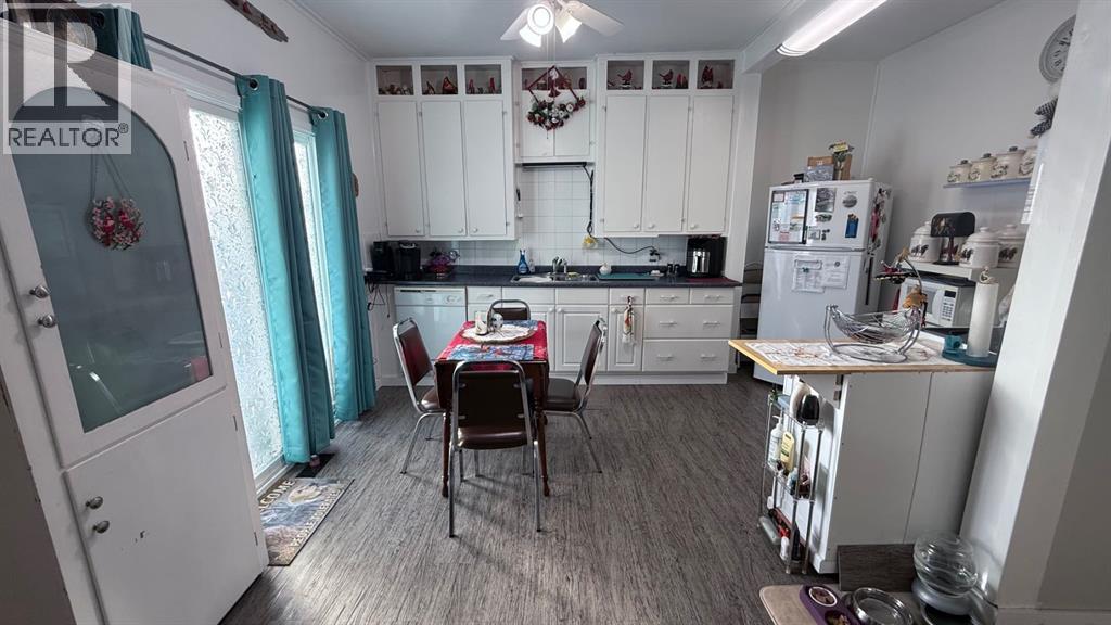 319 5 Avenue W, Hanna, Alberta  T0J 1P0 - Photo 10 - A2273514