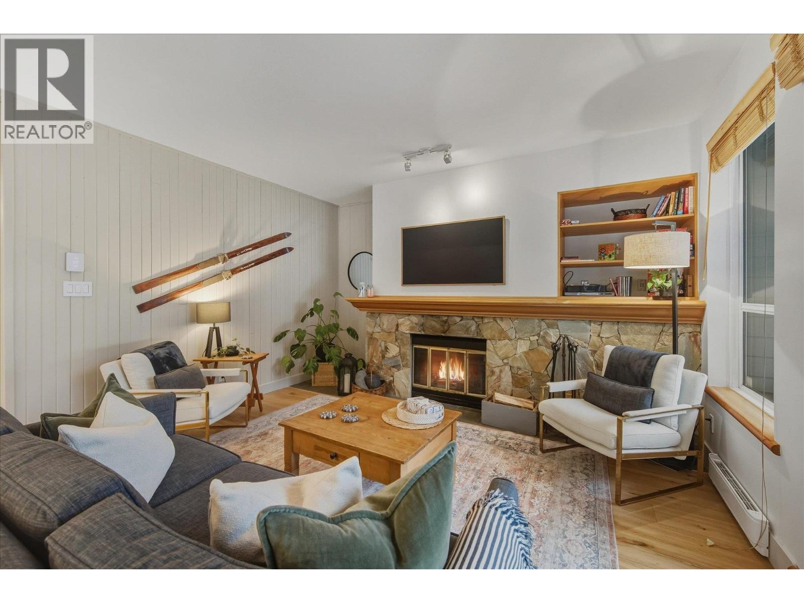 24 4628 Blackcomb Way, Whistler, British Columbia  V0N 1B4 - Photo 6 - R3086738